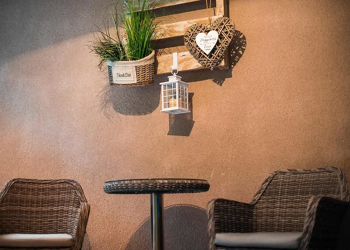 Frata Πανσιόν